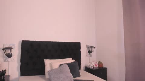 Snapshot of lucio__fox chatting on October 1, 12:42 pm Lucio online show from October 1, 12:42 pm