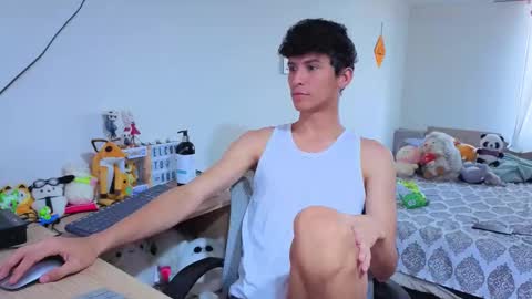 Lu Independent Model online show from December 21, 9:34 pm