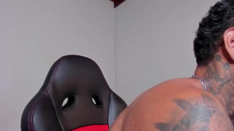 Luigi Vitale online show from December 2, 1:58 pm