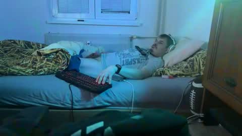 lukask08888 online show from December 22, 9:12 pm