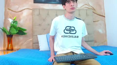 luke_carter online show from March 23, 1:17 pm