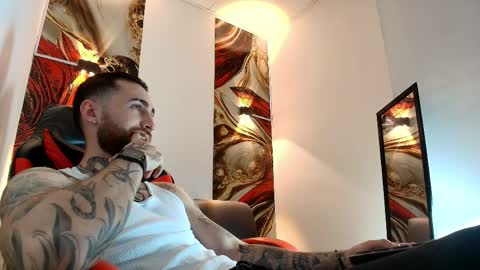 LUKE online show from April 10, 1:07 pm