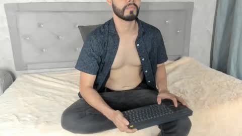 luke diaz7 online show from February 14, 11:32 pm