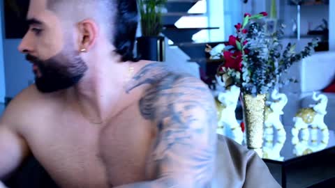 Lukhas f4f online show from February 5, 4:48 pm