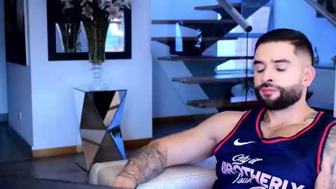 Lukhas f4f online show from November 7, 10:35 pm