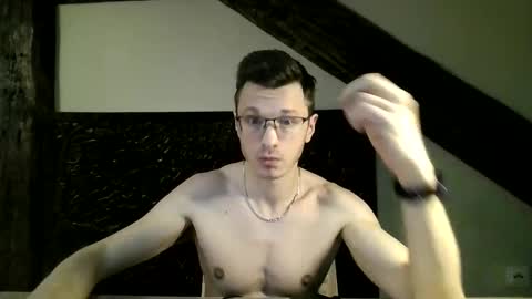 Andrew independent model 2000-0000 CET daily online show from March 29, 9:26 pm