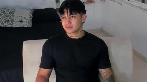 Lunay online show from November 12, 1:11 am