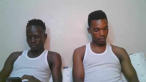 luoislove online show from February 8, 8:13 pm