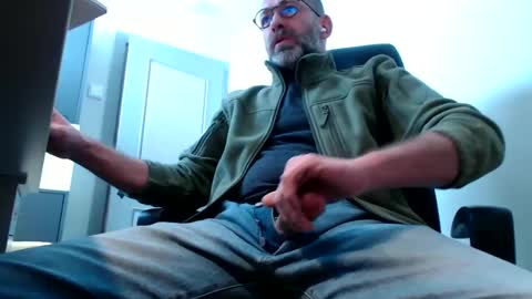 lure4beef online show from February 14, 12:14 pm