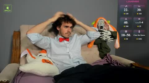 lustfullooking online show from October 17, 11:25 am