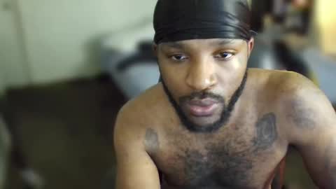 luverboi online show from December 3, 8:26 pm