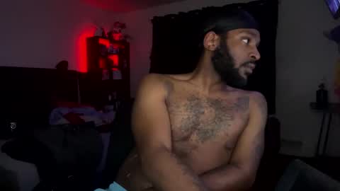 luverboi online show from March 5, 2:25 am