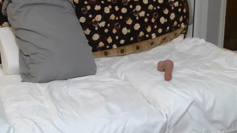 M Jordan online show from November 16, 6:59 am