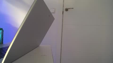 luxanee online show from December 17, 10:38 pm