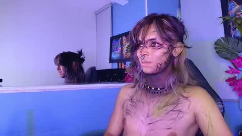 Luxiel 3 online show from November 15, 2:02 am