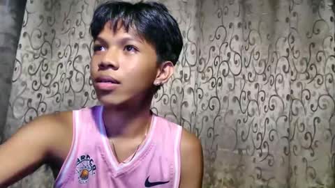 Snapshot of luxirfy_xx chatting on September 29, 1:30 pm luxirfy online show from September 29, 1:30 pm