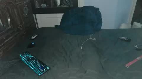 slut slave lol online show from June 11, 2:53 am