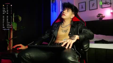 Lyle Bennett Freelance Model online show from April 9, 3:51 pm