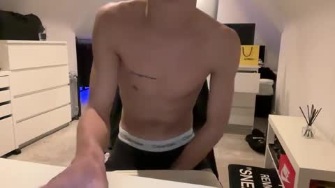  NEW   Leo  lz britboy online show from February 6, 10:00 pm