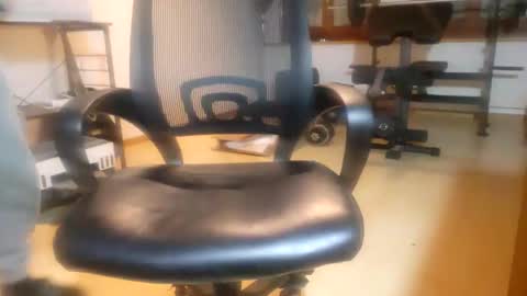 Snapshot of m1guele chatting on March 4, 6:50 pm Fucklover online show from March 4, 6:50 pm