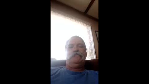 macdad1219 online show from May 31, 2:27 pm