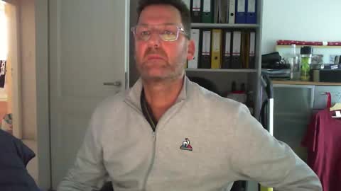 macfly67 online show from January 6, 12:46 pm