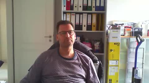 macfly67 online show from March 30, 2:18 pm