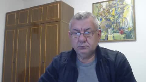 Snapshot of machomale3 chatting on October 19, 2:53 pm Macho online show from October 19, 2:53 pm