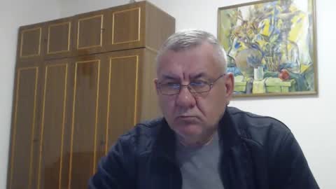 Snapshot of machomale3 chatting on October 13, 9:10 pm Macho online show from October 13, 9:10 pm