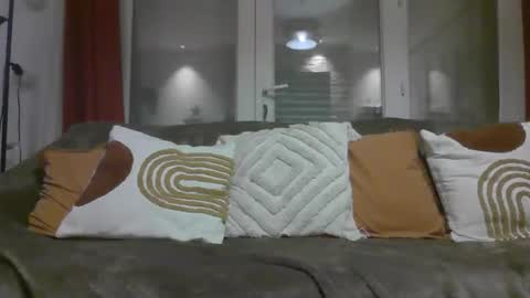 macossa13 online show from December 15, 7:16 am