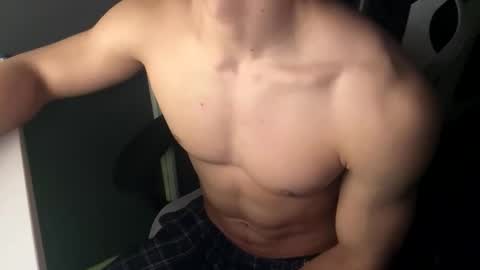 Sexyboymadison online show from October 25, 12:45 am