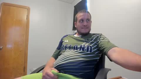 Snapshot of magicman176 chatting on September 14, 3:47 pm Magic176 online show from September 14, 3:47 pm