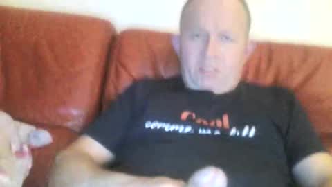 Snapshot of magicman250 chatting on October 20, 9:19 pm magicman250 online show from October 20, 9:19 pm