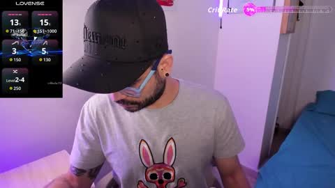     online show from March 25, 1:42 am