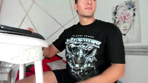 MAIK MEJIA online show from February 20, 1:24 pm