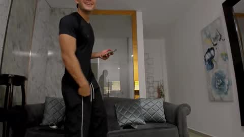 MAIK MEJIA online show from February 16, 8:51 pm