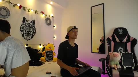 Snapshot of maiky_cooper chatting on February 23, 4:01 am Maiky Cooper online show from February 23, 4:01 am