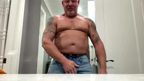 makeyousquirt1969 online show from October 12, 12:15 am