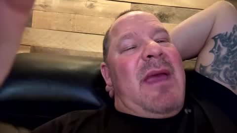 makeyousquirt1969 online show from February 24, 6:25 am