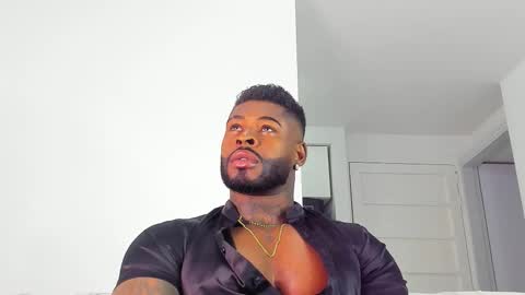 Makonnen online show from October 26, 6:37 am