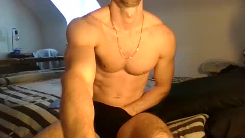 Snapshot of man_for_man69 chatting on October 17, 9:35 am man for man69 online show from October 17, 9:35 am