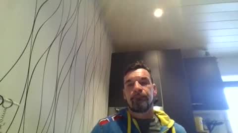 Snapshot of man_from_geaven chatting on February 10, 9:47 am man_from_geaven online show from February 10, 9:47 am