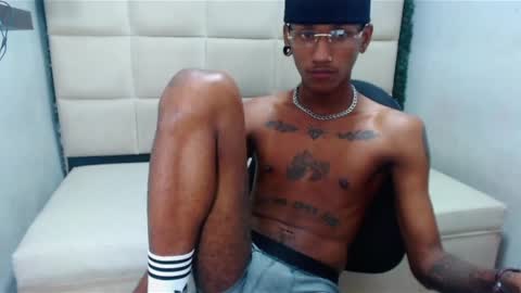Snapshot of man_san11 chatting on February 22, 6:04 pm man_san11 online show from February 22, 6:04 pm
