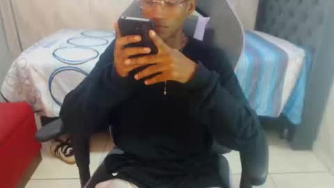 Snapshot of man_san11 chatting on January 13, 2:42 pm man_san11 online show from January 13, 2:42 pm