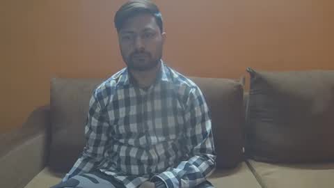 Snapshot of manees1122 chatting on February 4, 5:23 pm Roshan online show from February 4, 5:23 pm