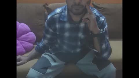 Snapshot of manees1122 chatting on December 8, 6:50 pm Roshan online show from December 8, 6:50 pm