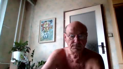 manes5858 online show from August 2, 4:55 am
