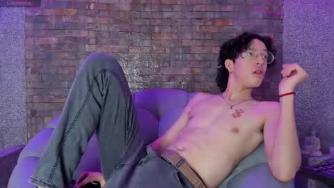 Manuel online show from March 6, 2:18 pm