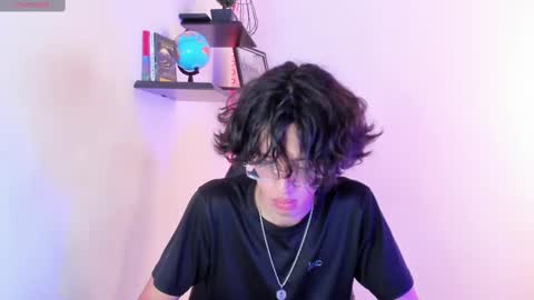 Manuel online show from September 17, 8:54 pm