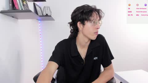 Manuel online show from January 7, 7:28 pm